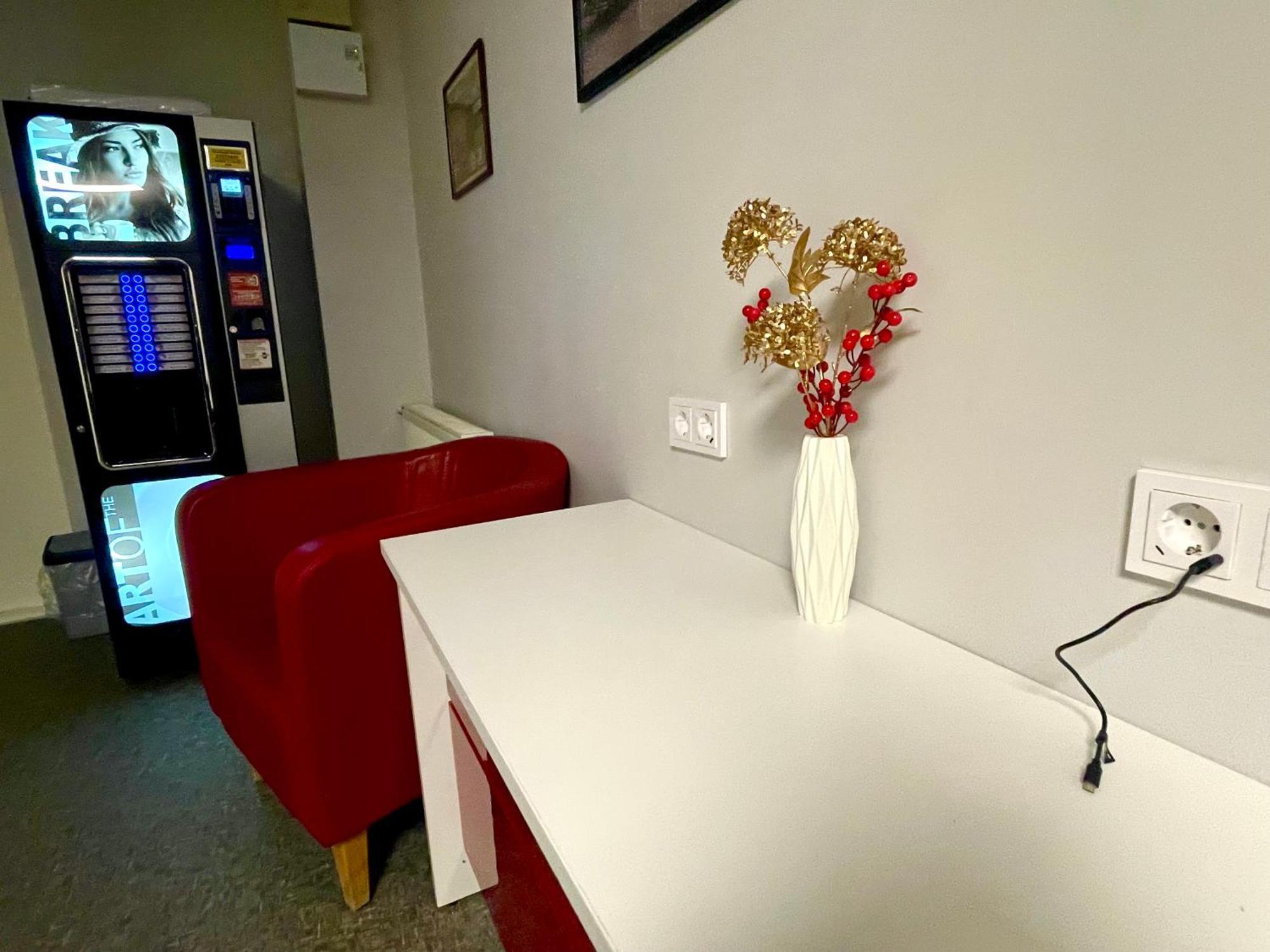 Central Hostel Jelgava Bagian luar foto